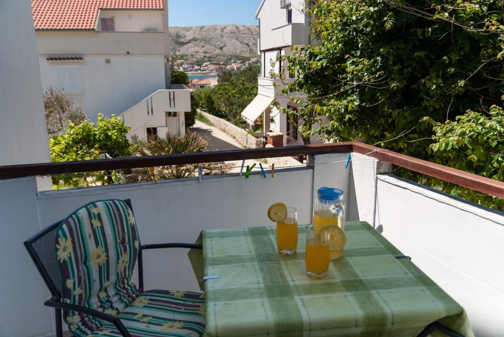 Apartments Nenad & Marija Pag Town Exterior foto